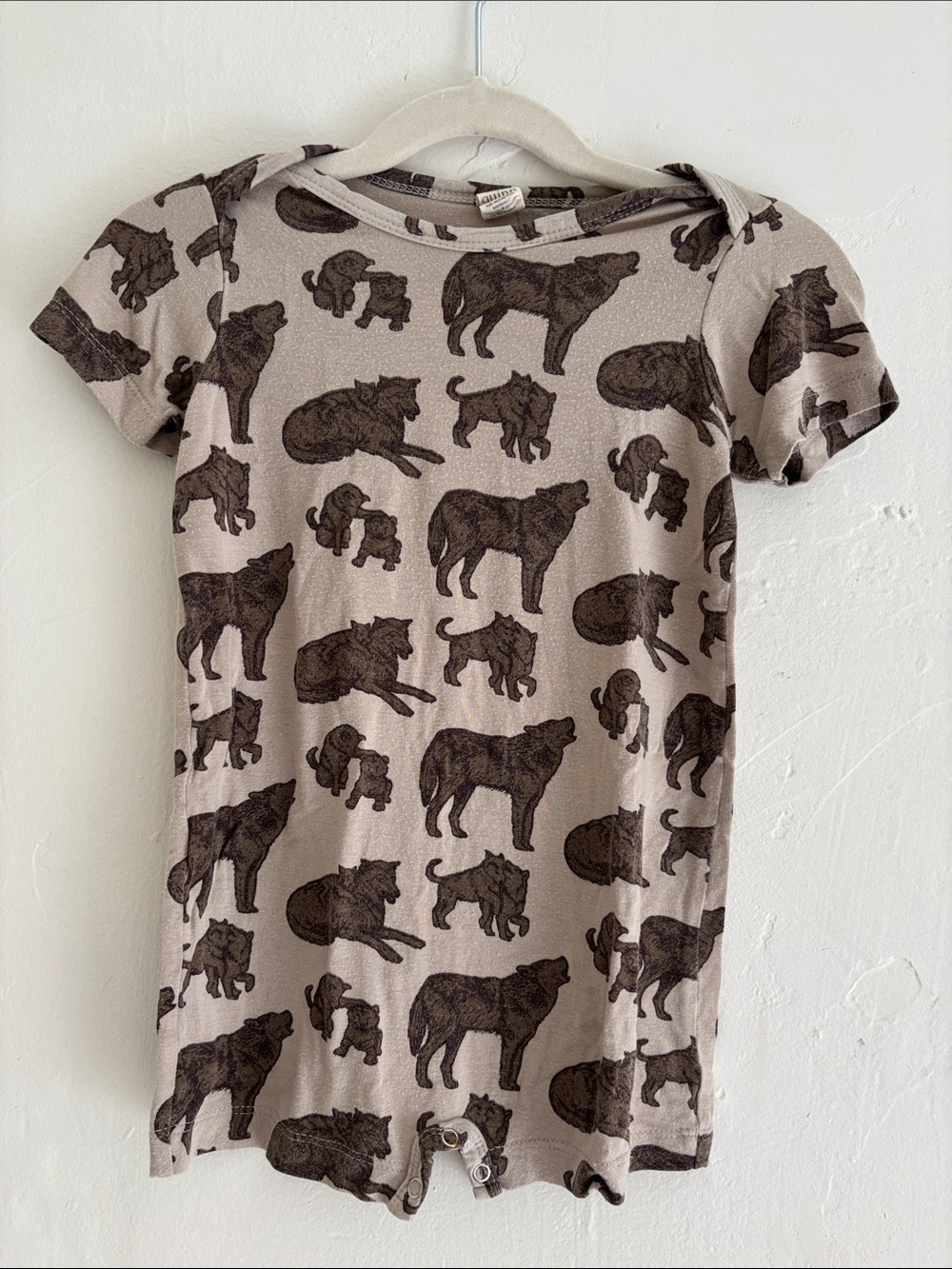 kate quinn wolf print romper 18-24m